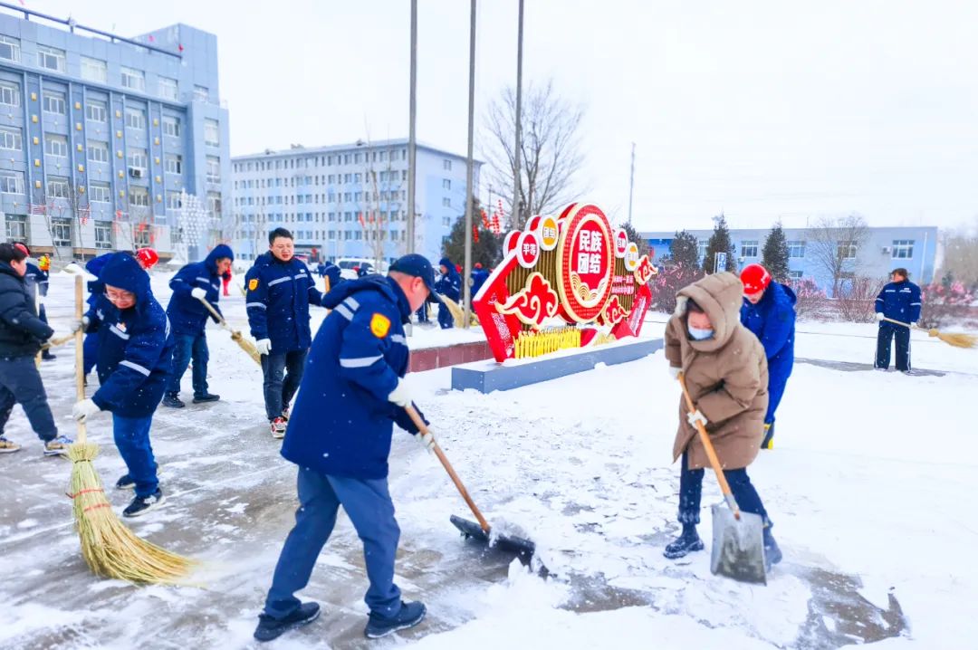 內(nèi)蒙宜化：迎風(fēng)戰(zhàn)雪保安全，勠力同心促生產(chǎn)(圖2)